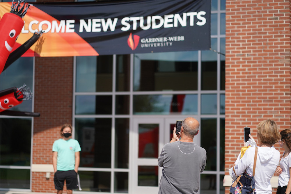 Welcome new students sign