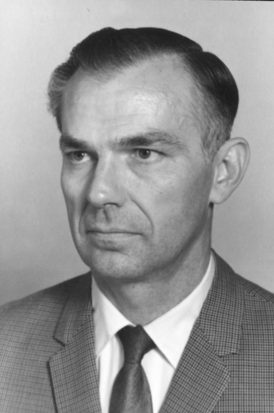 R. Cribb Gardnerb University