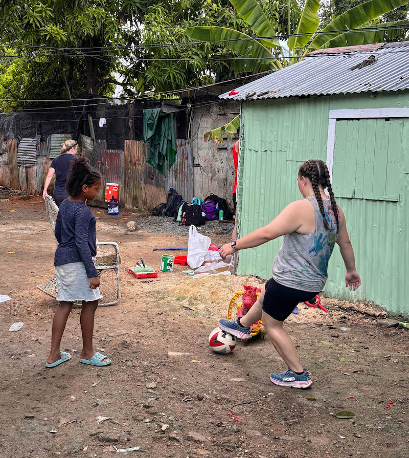 domincan mission trip