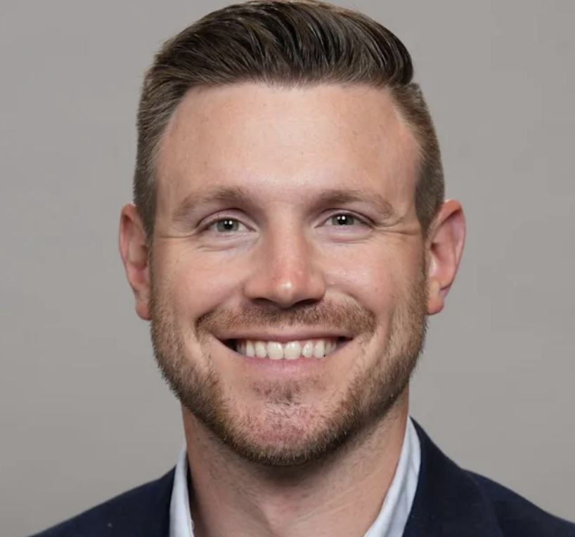 Nathan Roberts Headshot