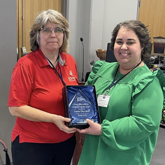 Linda Thornhill award presentation