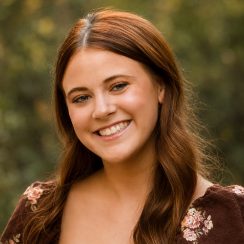 Rachel Curry Head Shot