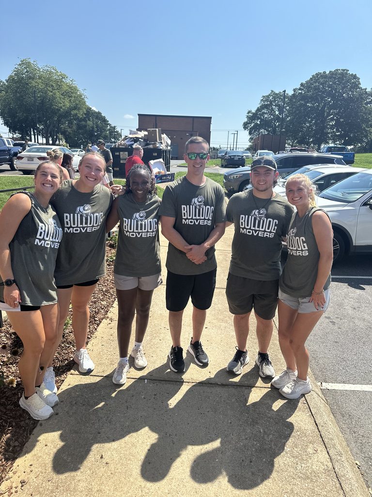 jackson hartley move in